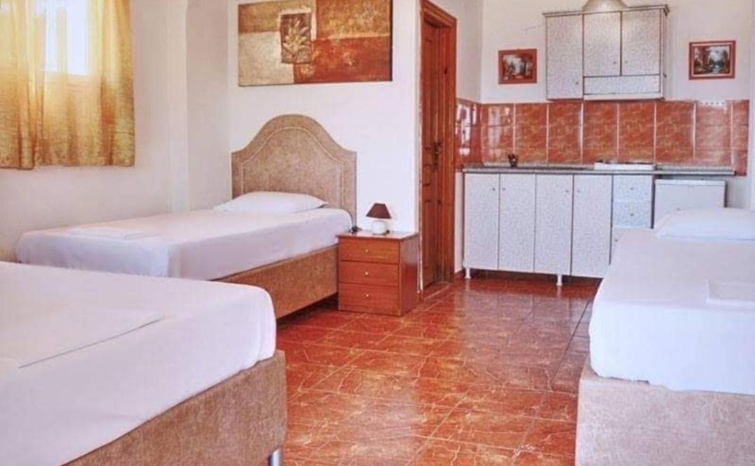 Ladario Studios Sarti Extérieur photo